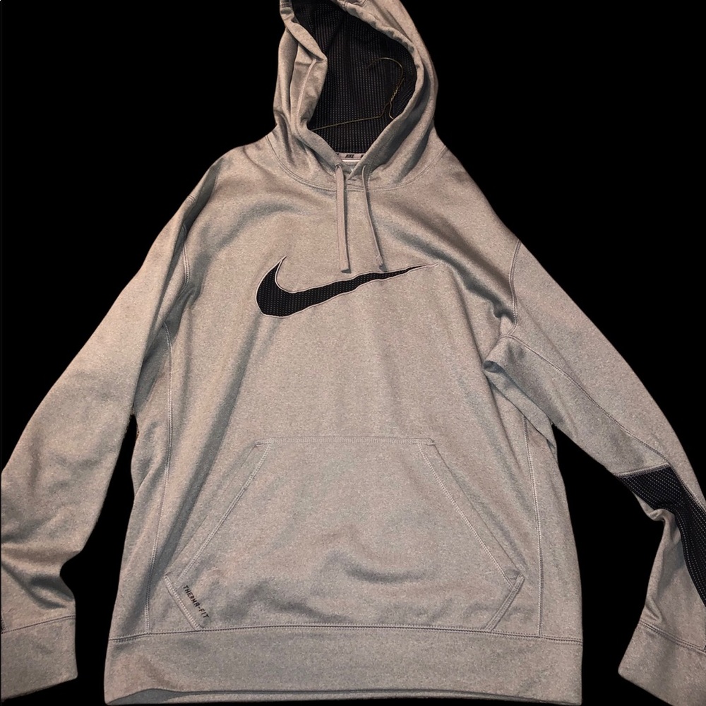 • Therma-Fit Nike Hoodie •